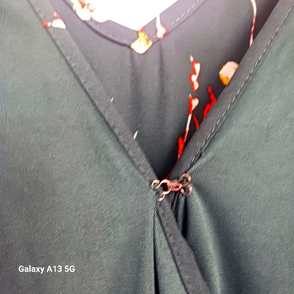 DR2 Women's Emerald Green w/ Floral Pattern Jumpsuit Sz L - Picture 9 of 11